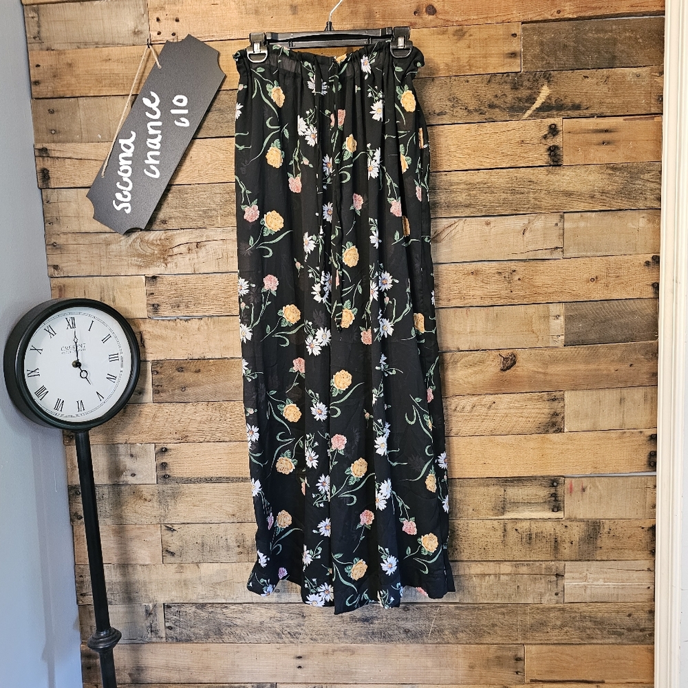 No Brand Women's Black Sheer Floral Bathing Suit Cover Up Pants Floral  Size S/M